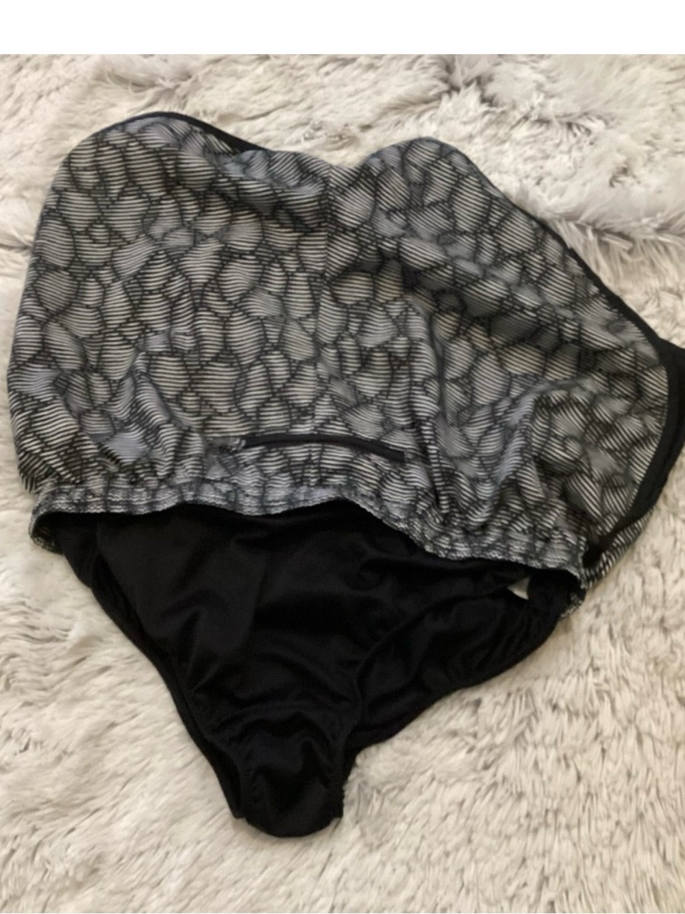 Nike Dri-FIT Running Shorts Black White Pattern Women’s Size Medium - Picture 12 of 14